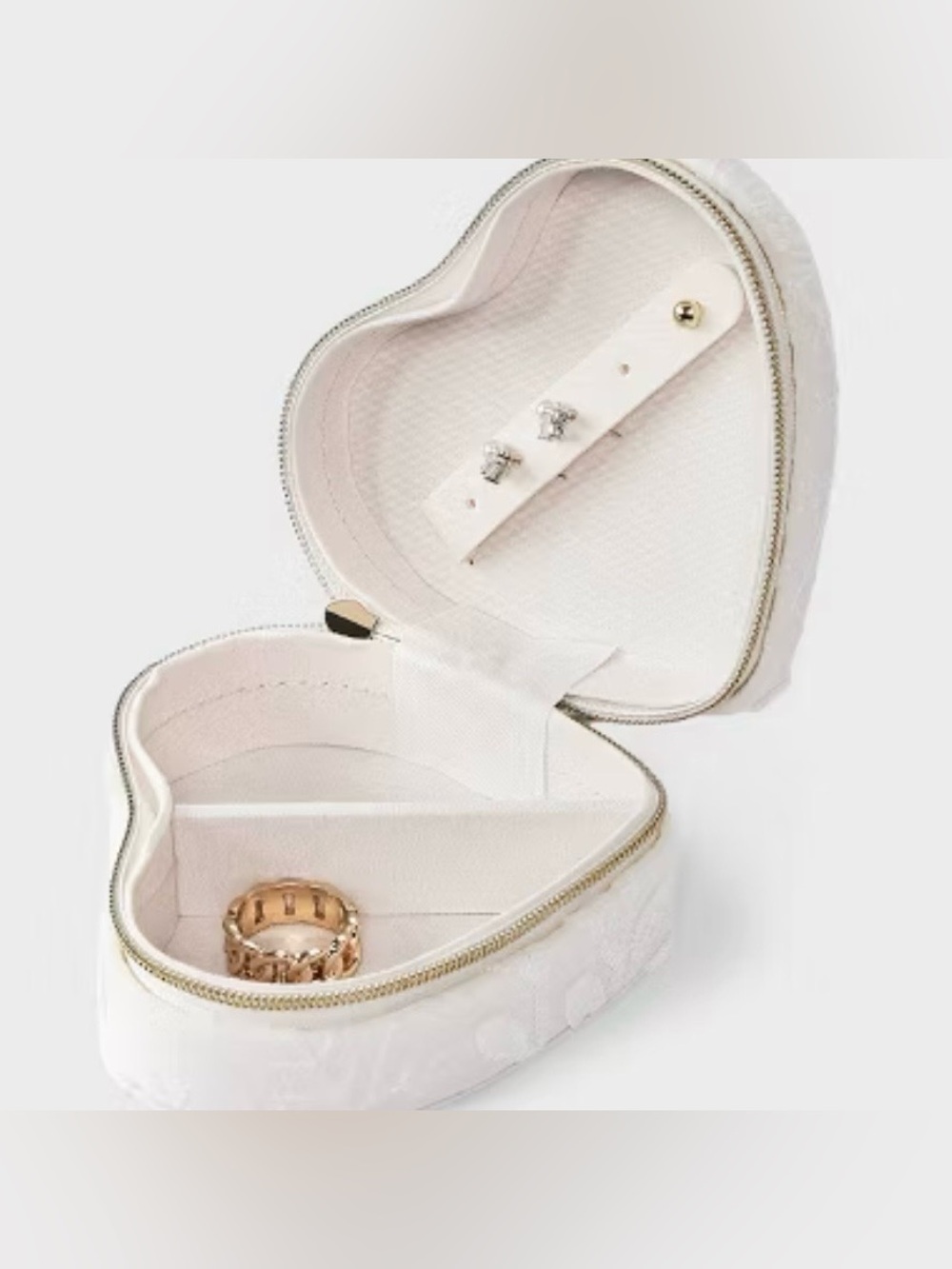Target | Heart-Shaped Jewelry Case